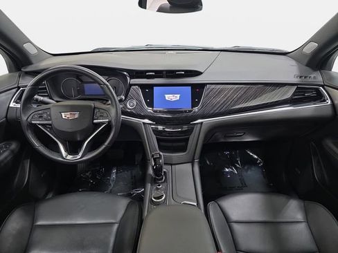 Certified 2023 Cadillac XT6 Premium Luxury AWD/4WD image 9