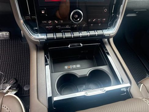 New 2026 GMC Yukon Denali Ultimate AWD/4WD image 22