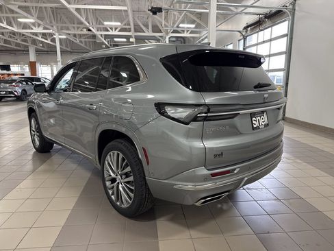 Used 2026 Buick Enclave Avenir AWD/4WD image 3