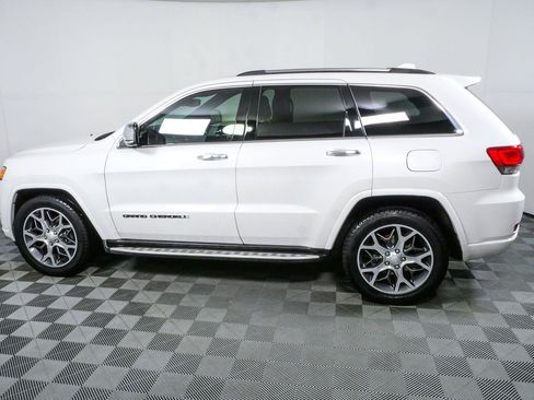 Used 2020 Jeep Grand Cherokee Overland RWD image 30