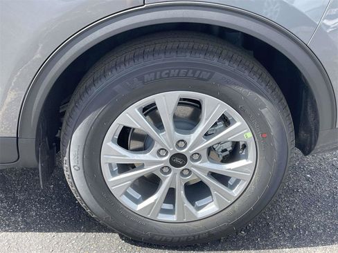 New 2026 Ford Escape Active image 9