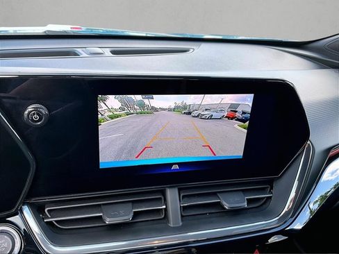 Used 2025 Chevrolet Trax RS w/ Driver Confidence Package FWD image 21