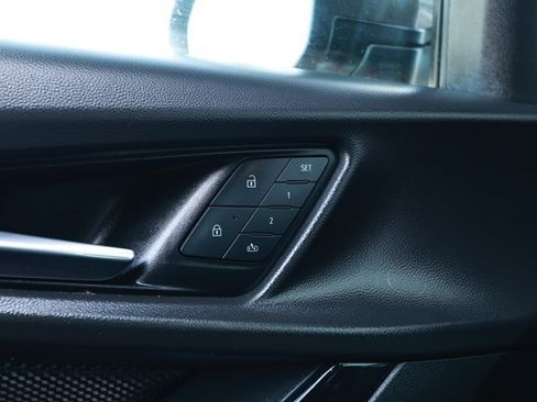 Used 2025 Chevrolet Equinox RS w/ Safety and Technology Package FWD image 22