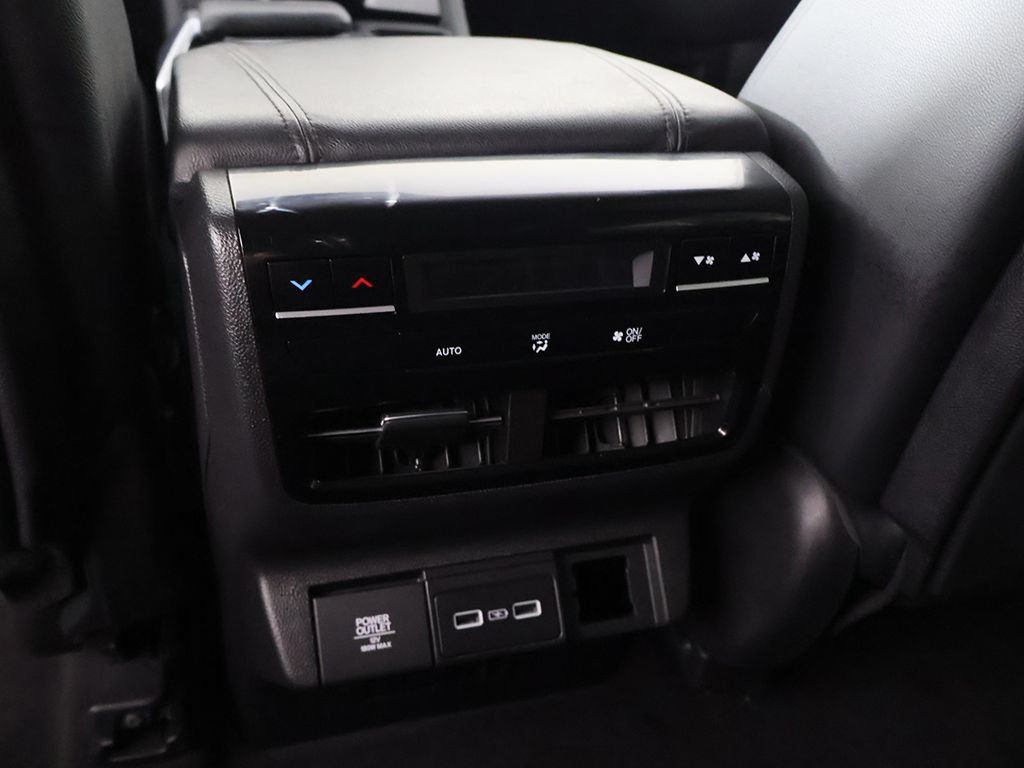 Used 2023 Acura MDX SH-AWD image 44