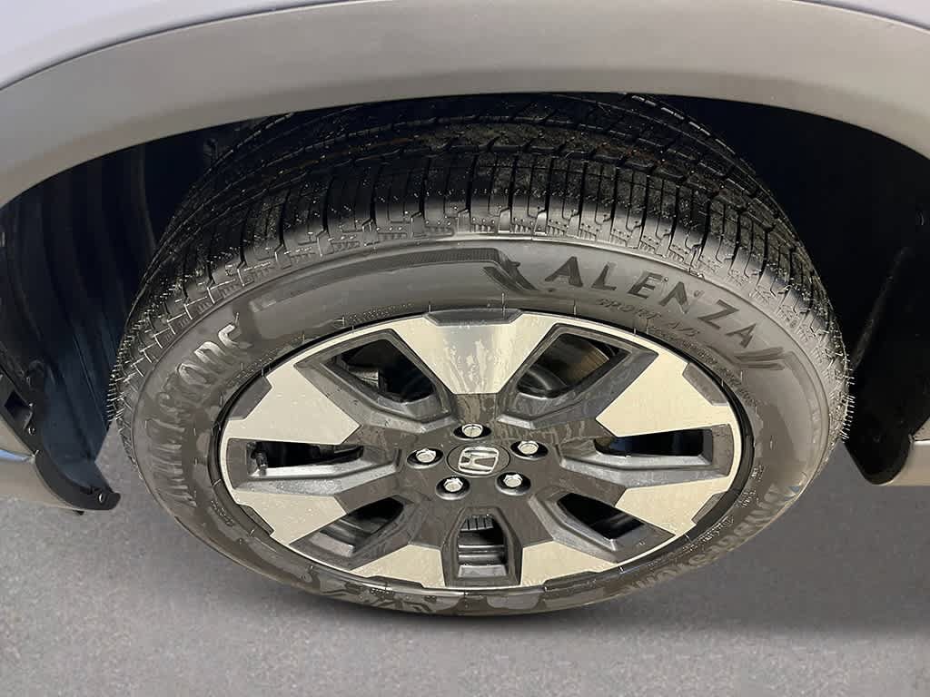 New 2026 Honda Pilot Touring image 11
