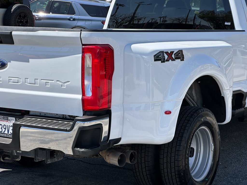 Used 2024 Ford F350 XLT AWD/4WD image 8