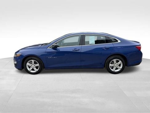 Used 2023 Chevrolet Malibu LS image 3