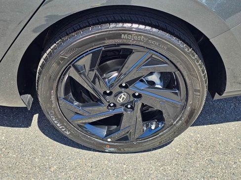Certified 2026 Hyundai Elantra Sport FWD image 9