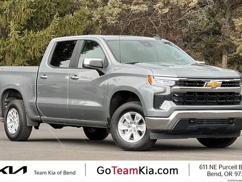 Used 2025 Chevrolet Silverado 1500 LT image 1