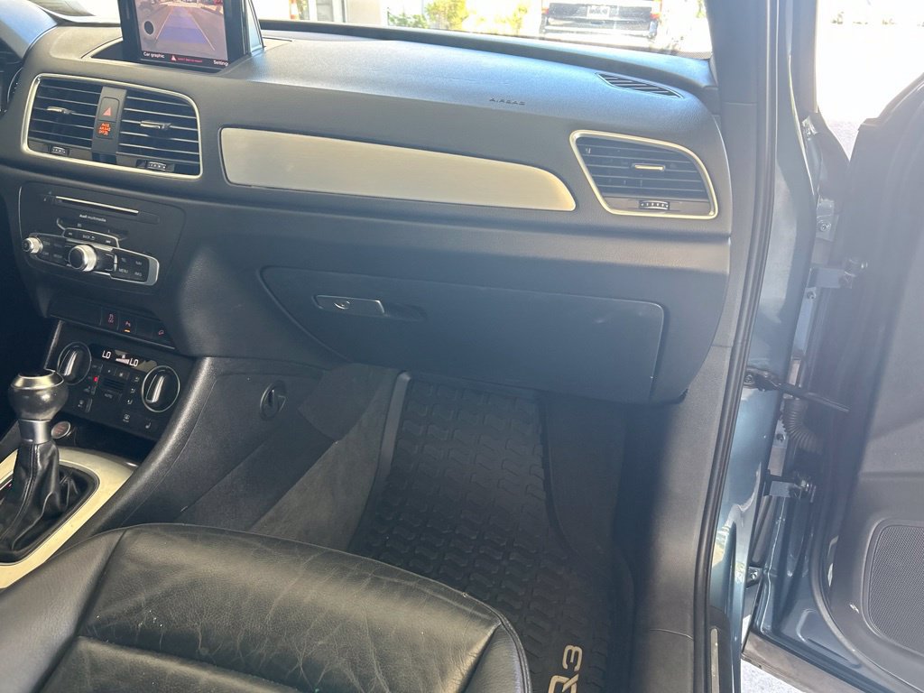 Used 2018 Audi Q3 2.0T Premium FWD image 23