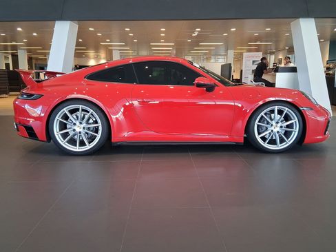 Used 2020 Porsche 911 Carrera image 8