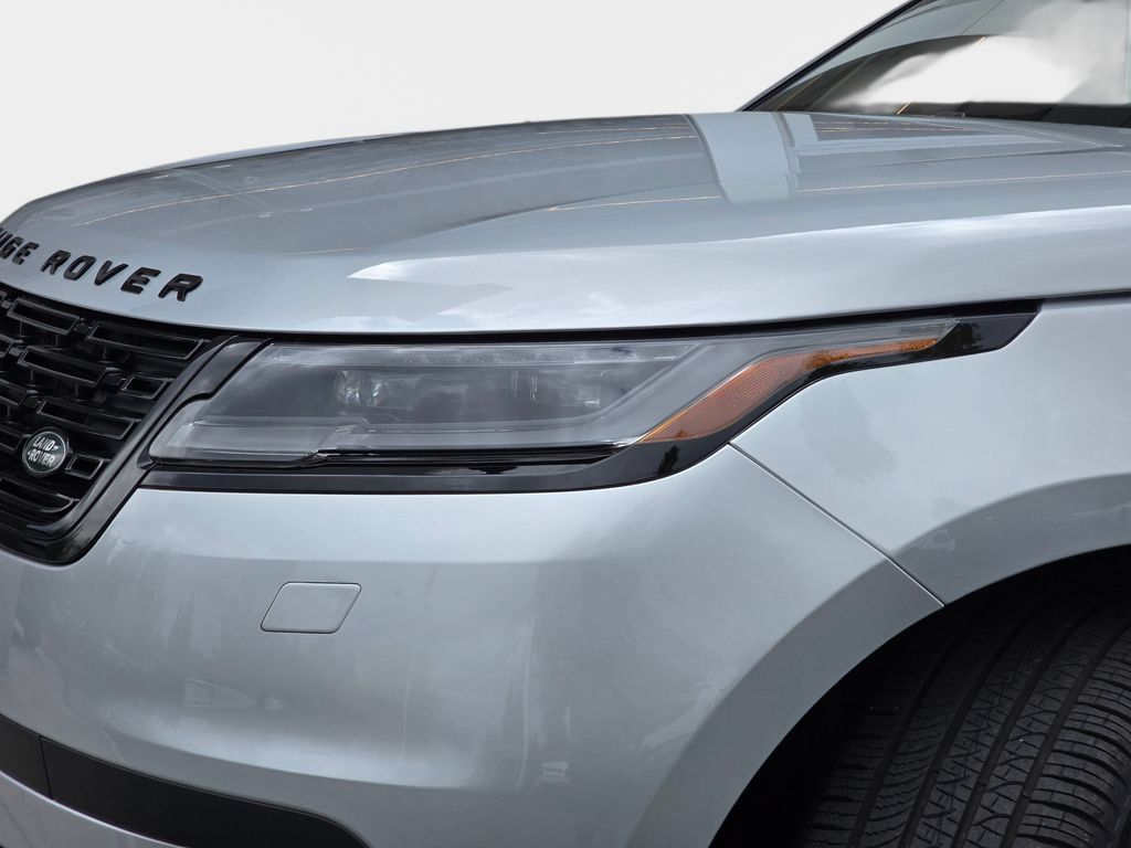 Certified 2025 Land Rover Range Rover Velar S AWD/4WD image 36