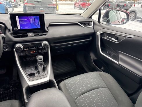 Used 2023 Toyota RAV4 XLE image 12