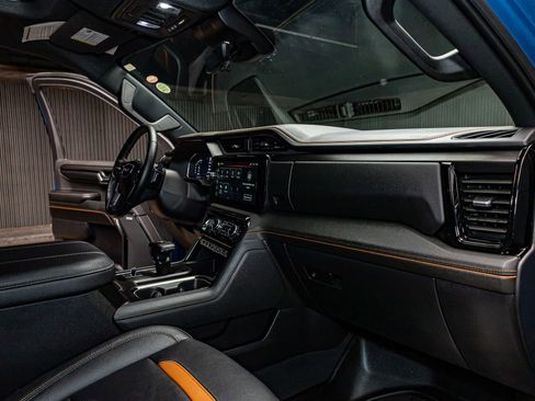 Used 2024 GMC Sierra 1500 AT4 w/ Technology Package image 15