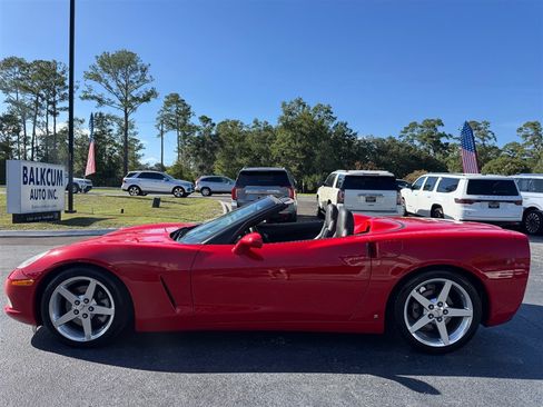 Used 2006 Chevrolet Corvette Convertible w/ Preferred Equipment Group RWD image 9