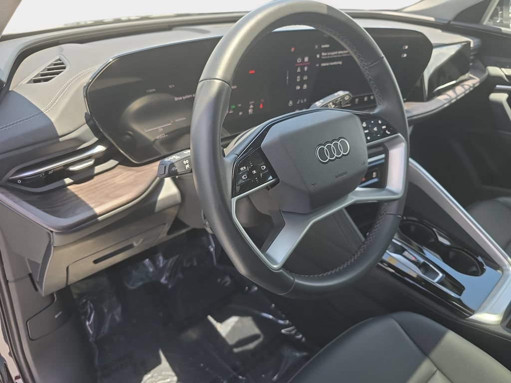 Certified 2025 Audi Q5 Premium w/ Convenience Package AWD/4WD image 22