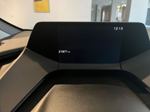 Used 2025 Toyota Prius LE image 40