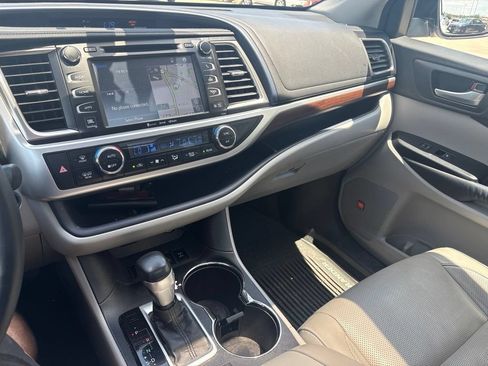 Used 2016 Toyota Highlander Limited Platinum w/ Protection Package #3 AWD/4WD image 24