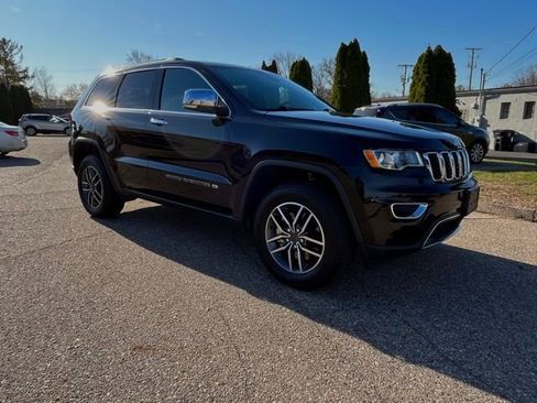 Used 2022 Jeep Grand Cherokee Limited image 7