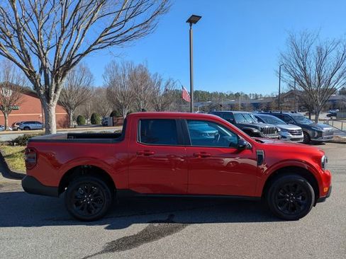 Used 2023 Ford Maverick Lariat w/ Lariat Luxury Package image 3