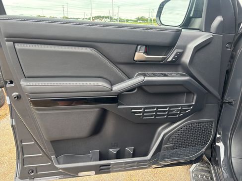 New 2026 Toyota 4Runner Limited AWD/4WD image 7