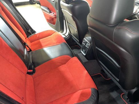 Used 2016 Dodge Charger R/T Scat Pack w/ Beats Audio Group image 19