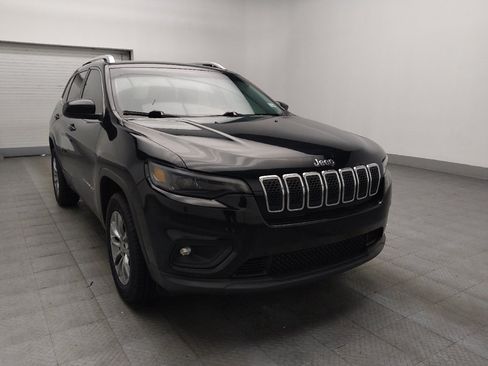 Used 2019 Jeep Cherokee Latitude Plus w/ Cold Weather Group AWD/4WD image 13