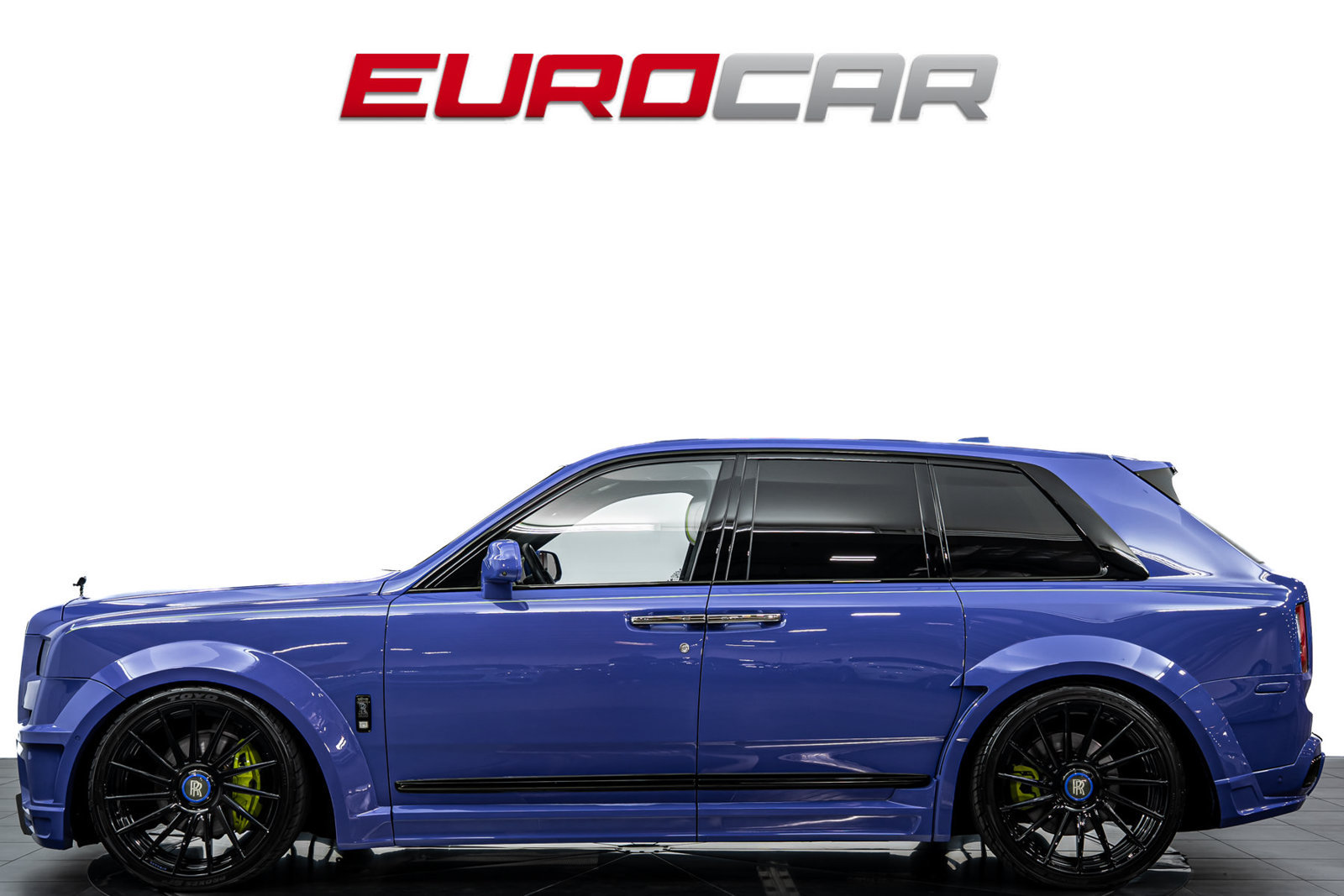 Used 2021 Rolls-Royce Cullinan Black Badge AWD/4WD image 2