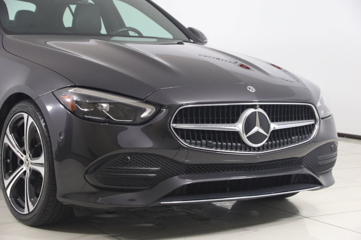 Used 2023 Mercedes-Benz C 300 4MATIC Sedan w/ Exclusive Trim Package image 37