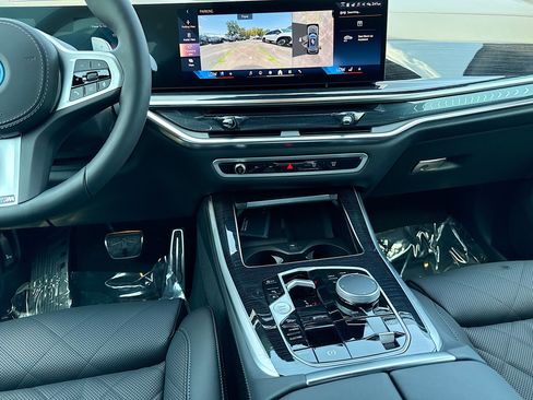 New 2026 BMW X5 xDrive50e w/ M Sport Package AWD/4WD image 19