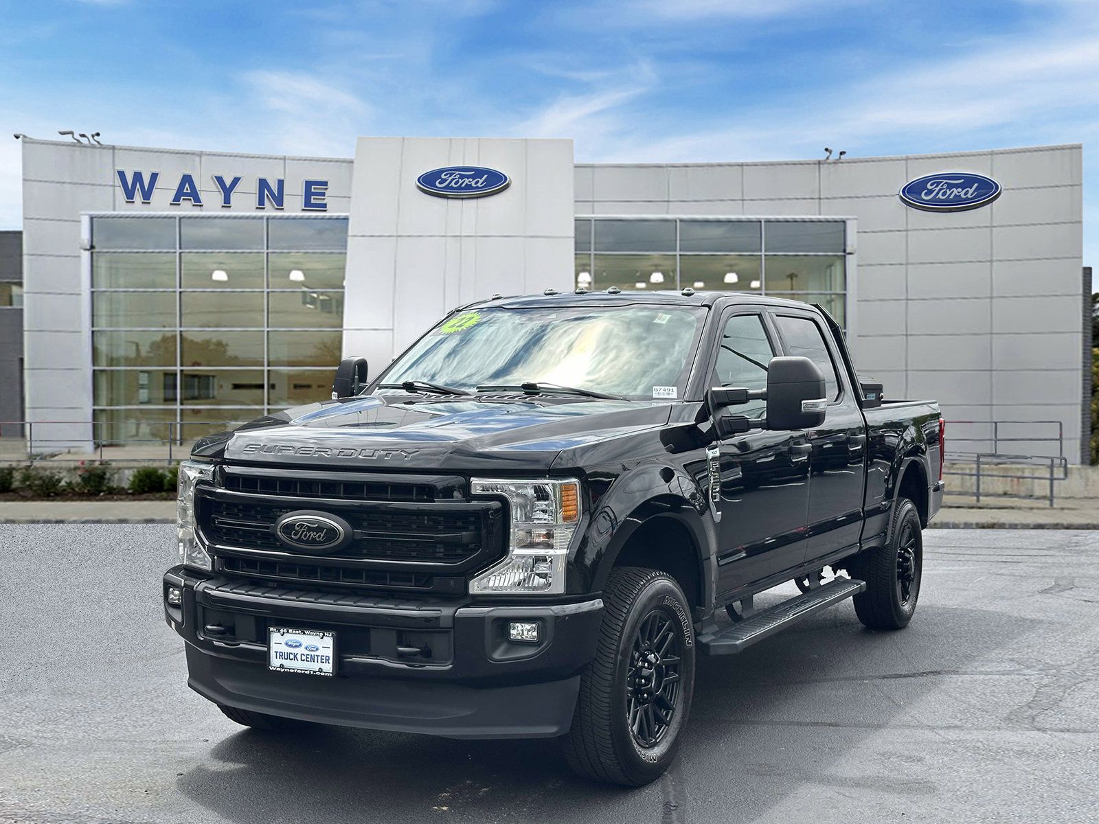 Certified 2022 Ford F250 XLT w/ Black Appearance Package AWD/4WD image 2