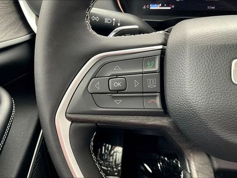 New 2024 Jeep Grand Cherokee Limited w/ Luxury Tech Group II image 17