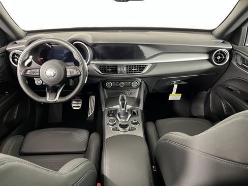 Used 2025 Alfa Romeo Stelvio Sprint w/ Veloce Package image 45