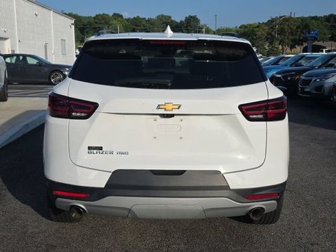 Used 2023 Chevrolet Blazer LT w/ Sound & Technology Package AWD/4WD image 3