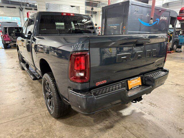 Used 2025 RAM 2500 Big Horn AWD/4WD image 28