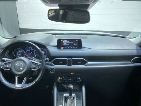Used 2018 MAZDA CX-5 Touring w/ Preferred Equipment Package AWD/4WD image 10