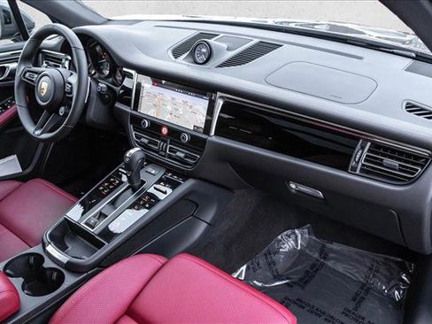 Used 2026 Porsche Macan Turbo image 25