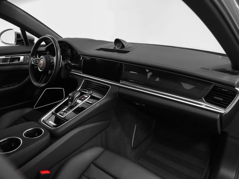 Certified 2023 Porsche Panamera 4 Platinum Edition AWD/4WD image 27