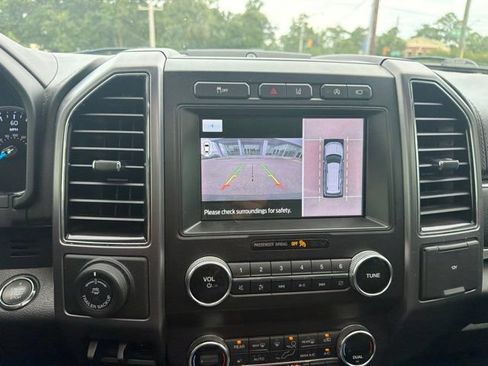 Used 2021 Ford Expedition Max Platinum RWD image 18