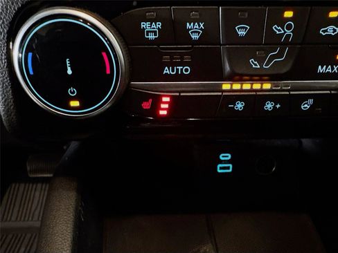 Used 2022 Ford Escape SEL FWD image 12