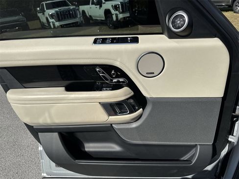 Used 2019 Land Rover Range Rover Supercharged image 28