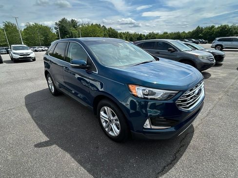 Used 2020 Ford Edge SEL w/ Convenience Package AWD/4WD image 3