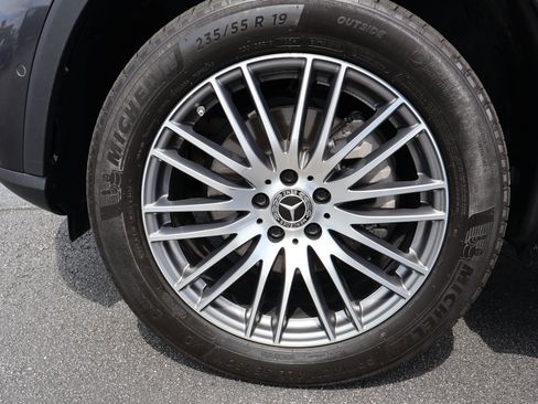 Used 2024 Mercedes-Benz GLC 300 4MATIC image 6