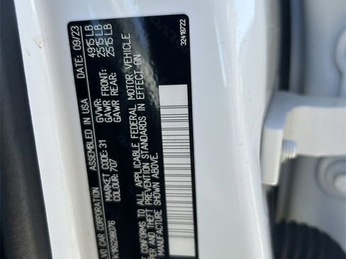 Used 2024 Volvo S60 B5 Core image 10