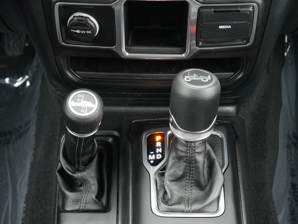 Used 2018 Jeep Wrangler Unlimited Sport AWD/4WD image 22