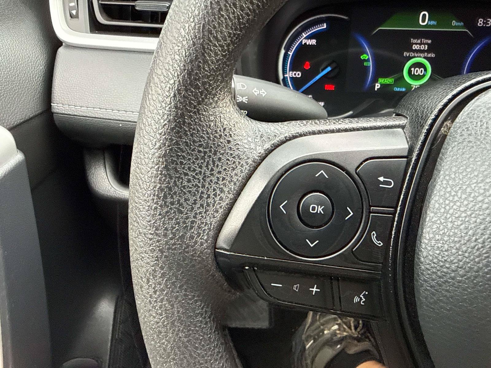 Used 2025 Toyota RAV4 XLE AWD/4WD image 24