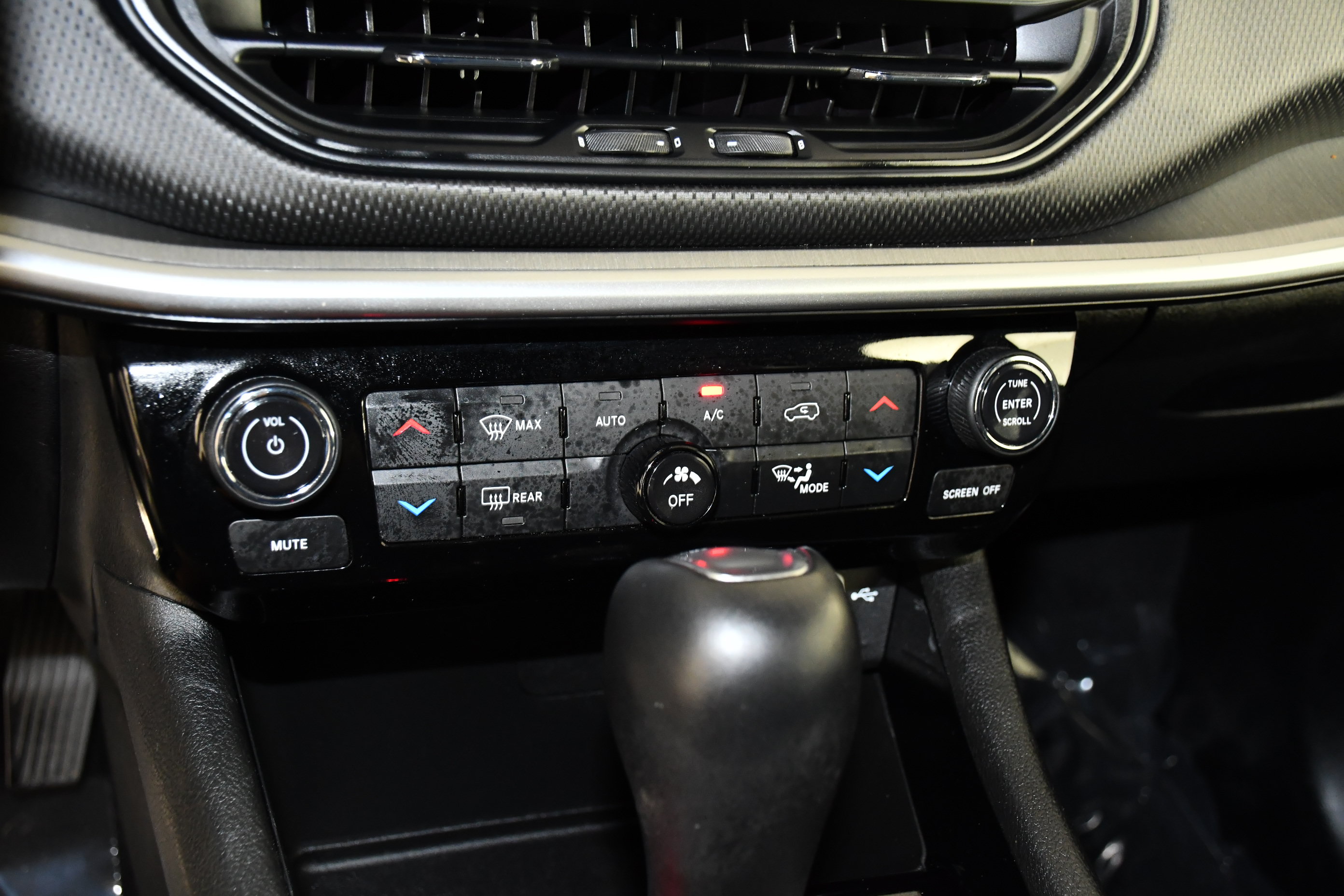 Used 2026 Jeep Compass Trailhawk AWD/4WD image 30