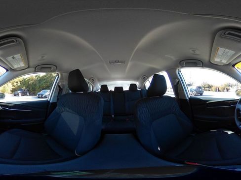 Used 2025 Toyota Camry LE image 37