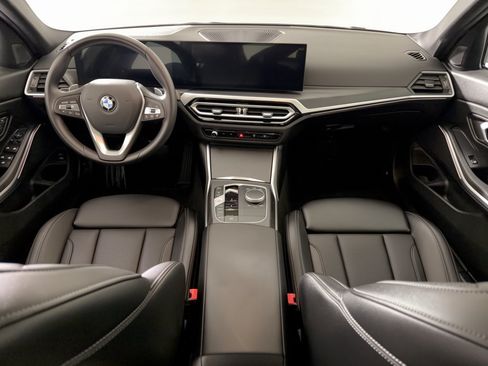 Used 2023 BMW 330i Sedan w/ Driving Assistance Package RWD image 17