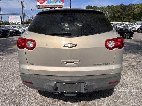 Used 2012 Chevrolet Traverse LT image 7